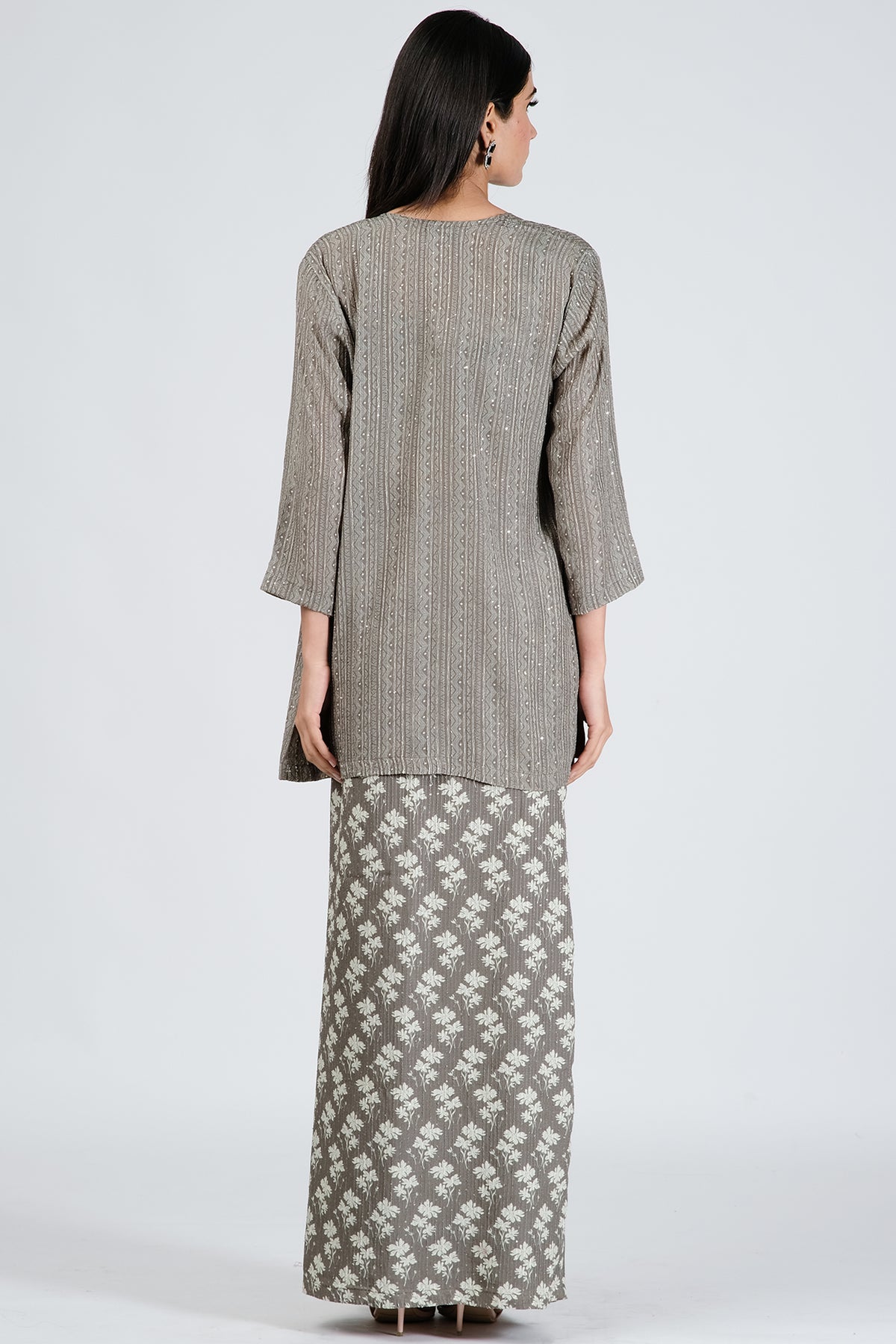 Grey Colored Co-Ord Set In Printed Silk