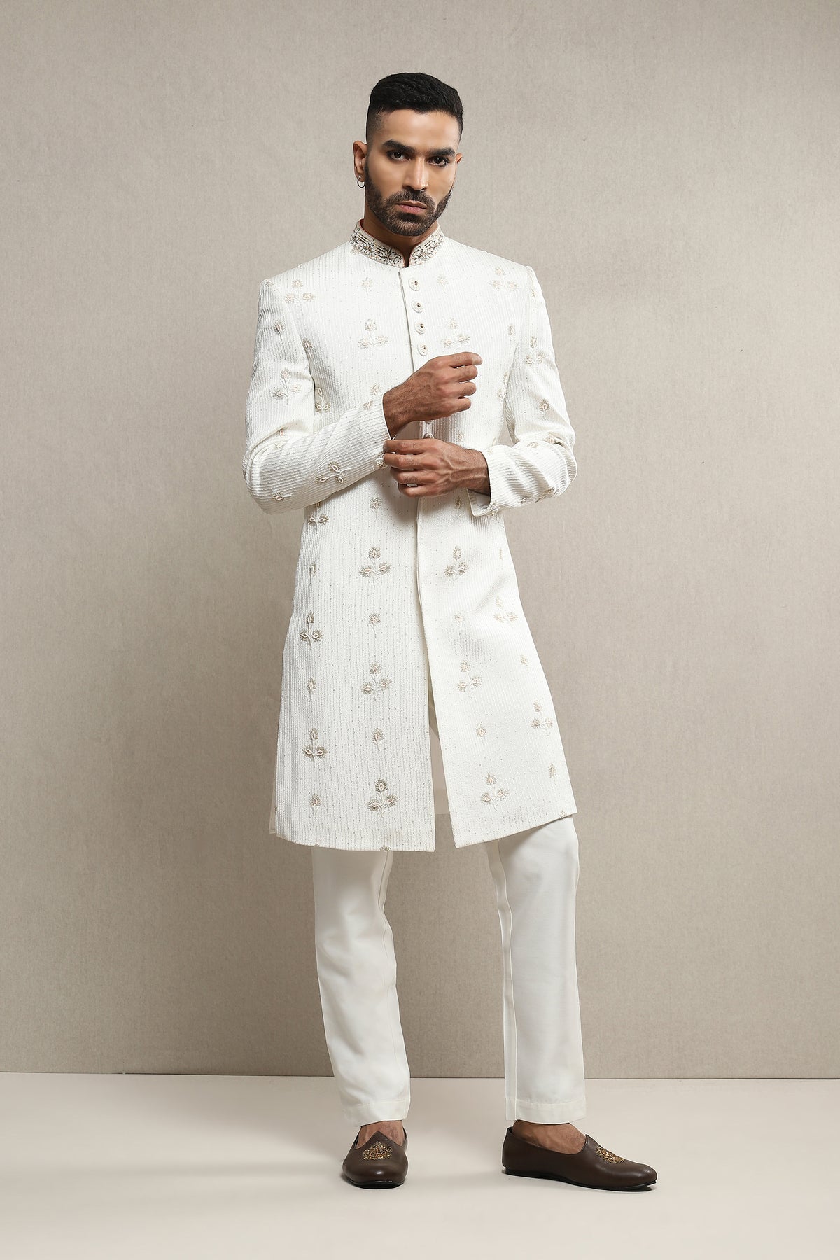 Off White Sherwani In Georgette