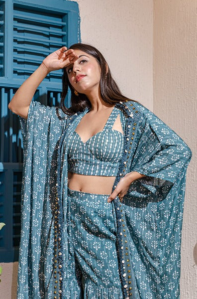 Printed Fusion Set With Cape In Blue